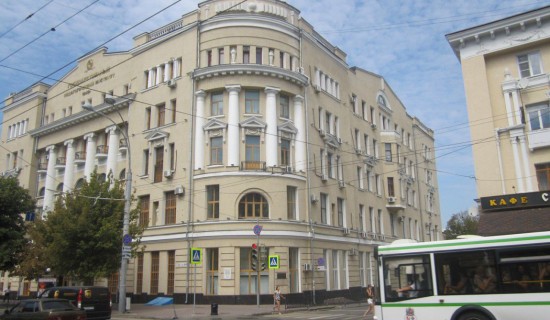 Здание бывшего Варшавского университета, ныне корпус ЮФУ